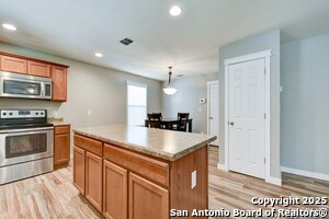 428 Auburn Park in Selma, TX - Building Photo - Building Photo