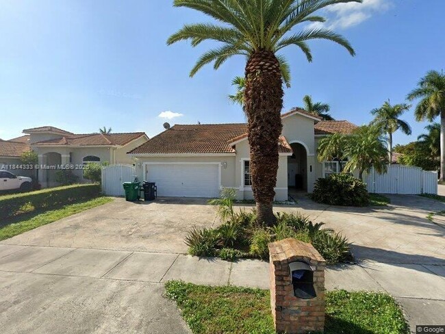 property at 2802 SW 142nd Ct
