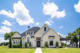 4716 Moulin Rd in Edmond, OK - Building Photo