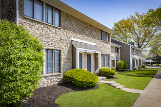 Aspen Chase in Indianapolis, IN - Foto de edificio - Building Photo