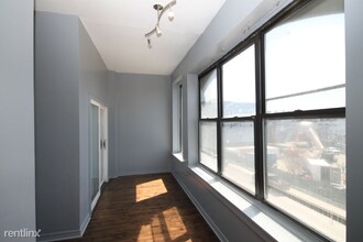 3345 N Clark St in Chicago, IL - Building Photo - Building Photo