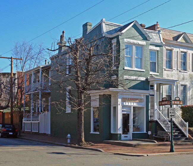 1330 W Main St in Richmond, VA - Foto de edificio - Building Photo