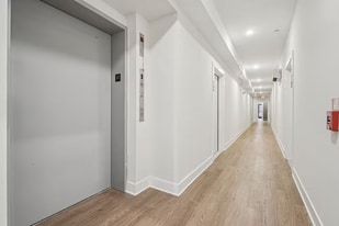 1522-1532 W Girard Ave in Philadelphia, PA - Building Photo