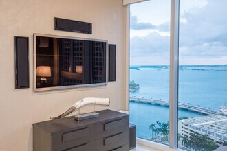 485 Brickell Ave in Miami, FL - Building Photo - Building Photo