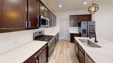 10502 Deaton Ln in Austin, TX - Building Photo - Building Photo