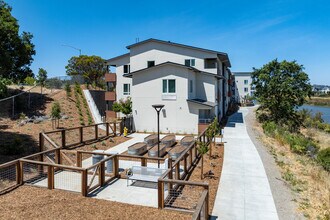 Petaluma River Place in Petaluma, CA - Building Photo - Building Photo