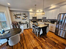 95 Harvard St in Dedham, MA - Building Photo