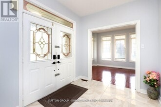 1087 Abbott St in Milton, ON - Building Photo - Building Photo