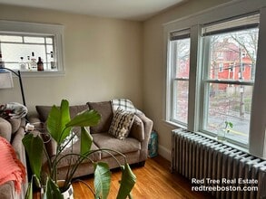 209 Aspinwall Ave, Unit 2 in Brookline, MA - Foto de edificio - Building Photo