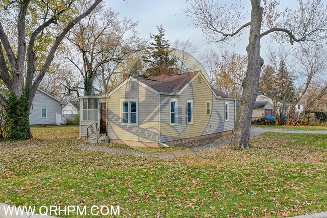 2089 Brady Ave in Burton, MI - Building Photo - Building Photo