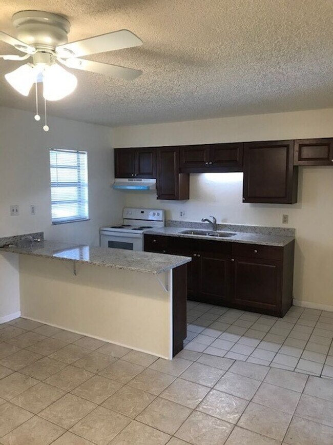 21726 US-27 in Leesburg, FL - Building Photo - Building Photo