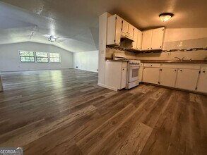 6104 Pisgah Rd SW in Mableton, GA - Building Photo - Building Photo