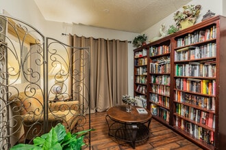 Shorewood Apartments in Vancouver, WA - Foto de edificio - Interior Photo