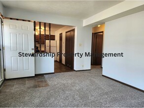 1112 Derbydale Rd, Unit 1114 in Akron, OH - Building Photo - Building Photo
