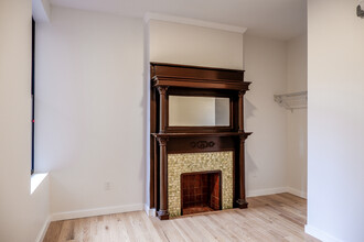 2527-2531 Saint Paul St in Baltimore, MD - Building Photo - Interior Photo