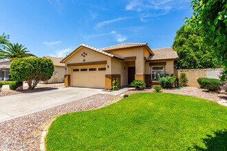 3704 E Wyatt Way in Gilbert, AZ - Building Photo - Building Photo
