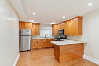 4392 Carpenter Ave in Bronx, NY - Building Photo - Building Photo