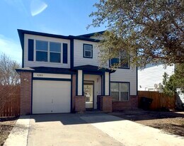 3203 St Isaac Loop in Laredo, TX - Building Photo