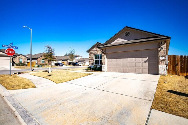 101 Presidential Path in Liberty Hill, TX - Building Photo - Building Photo