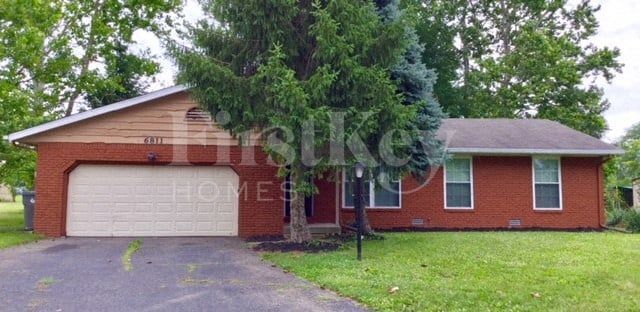 6811 Shelley Ct in Indianapolis, IN - Foto de edificio