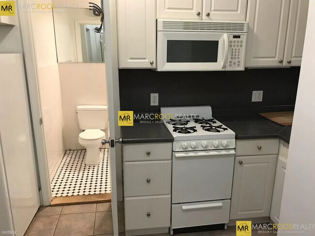 128 Hemenway St, Unit 20 in Boston, MA - Foto de edificio - Building Photo