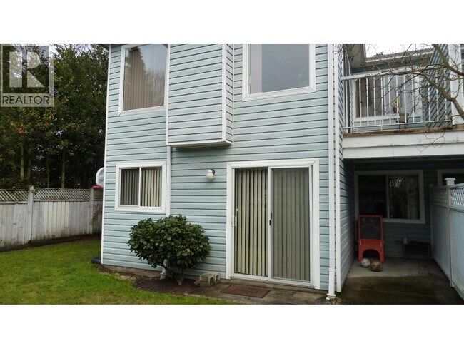 7040 Williams Rd in Richmond, BC - Building Photo - Building Photo