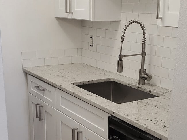 1633 18th St, Unit 2 in Boulder, CO - Building Photo - Building Photo
