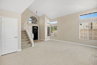 24912 Barclay in Laguna Niguel, CA - Foto de edificio - Building Photo