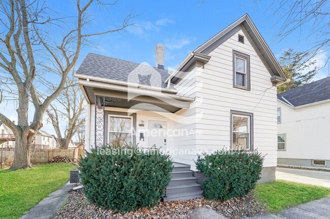 1715 Albert St in Racine, WI - Building Photo - Building Photo