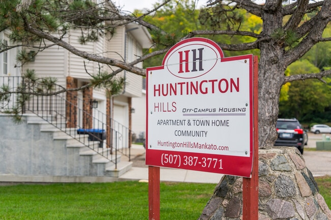 Huntington Hills Apartments & Townhomes