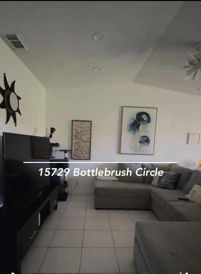 15729 Bottlebrush Cir in Delray Beach, FL - Building Photo - Building Photo