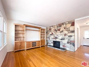 626 Irving Dr in Burbank, CA - Building Photo - Building Photo