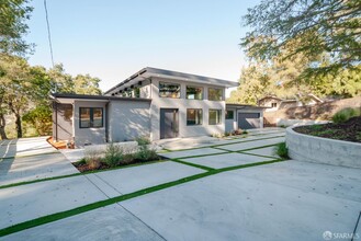 81 Estates Dr in Orinda, CA - Building Photo - Building Photo