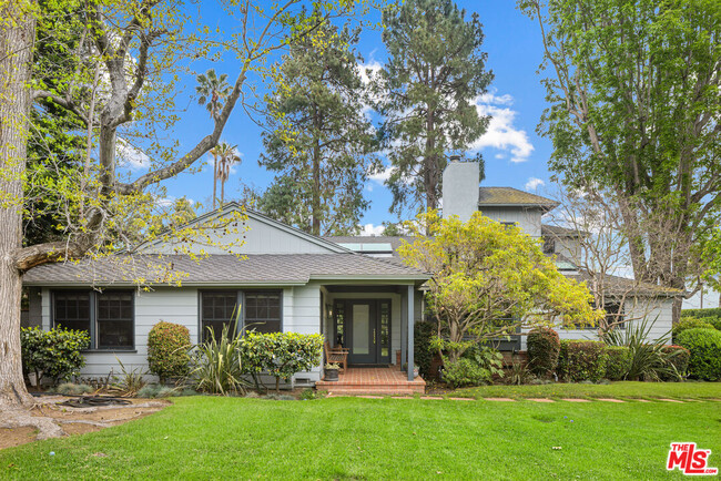 property at 1260 Napoli Dr