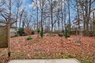 5629 Thompson Rd in Charlotte, NC - Building Photo - Building Photo