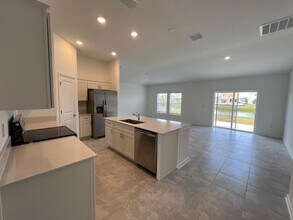 5774 Gingham Dr in Kissimmee, FL - Building Photo - Building Photo