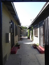 1465-1475 Peterson Ave in Long Beach, CA - Building Photo - Building Photo