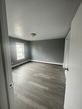 62 High St in Wallingford, CT - Building Photo - Building Photo