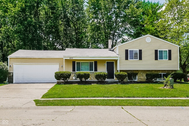 property at 6815 Turnberry Way