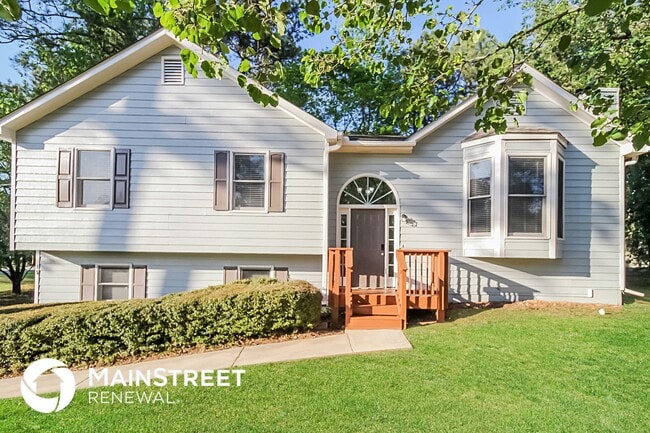 property at 15 Silverthorne Cir