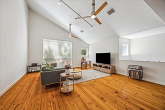 2720 La Branch St in Houston, TX - Building Photo - Building Photo