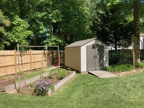 117 Runaway Ln in Yorktown, VA - Building Photo - Building Photo