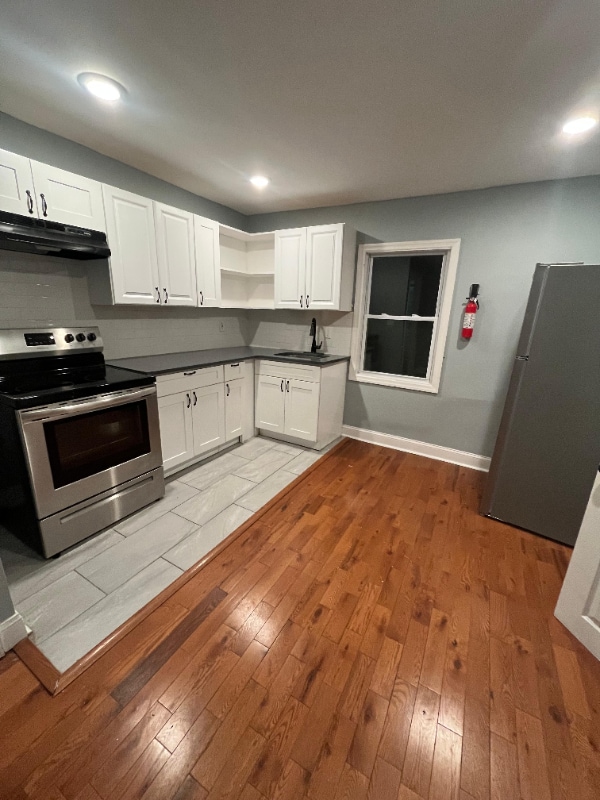 18 N 19th St in East Orange, NJ - Foto de edificio - Building Photo