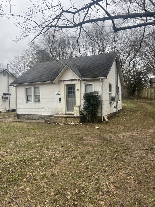 1214 Vine St in Bowling Green, KY - Building Photo