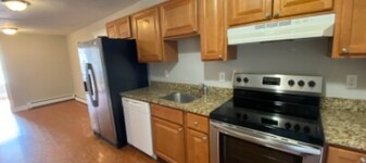 44 Floyd St, Unit 3 in Boston, MA - Building Photo