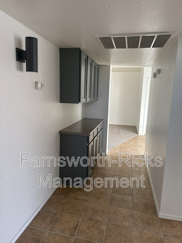 5406 E Emerald Ave in Mesa, AZ - Foto de edificio - Building Photo