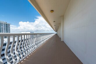 4020 Galt Ocean Dr, Unit 1807 in Fort Lauderdale, FL - Building Photo - Building Photo