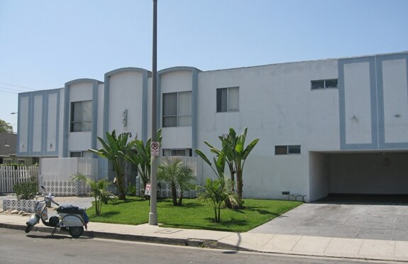 1975 S Corning St in Los Angeles, CA - Building Photo - Building Photo