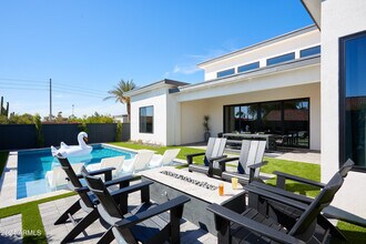 13601 N 88th Pl in Scottsdale, AZ - Building Photo - Building Photo