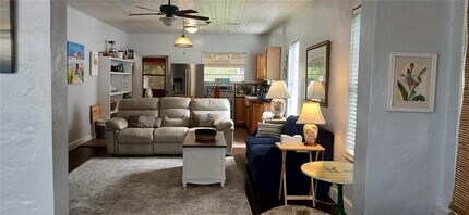 1209 Bay Palm Blvd in Indian Rocks Beach, FL - Building Photo - Building Photo